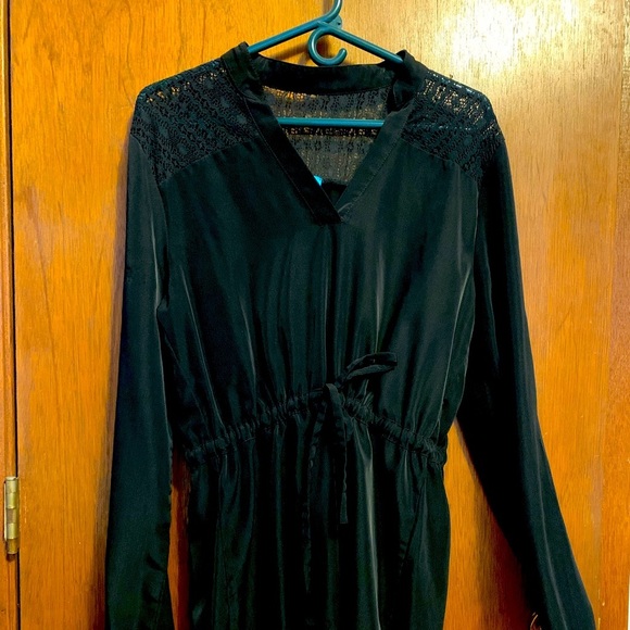 Size large black dress or tunic. Very cute lace detail! - Picture 1 of 8